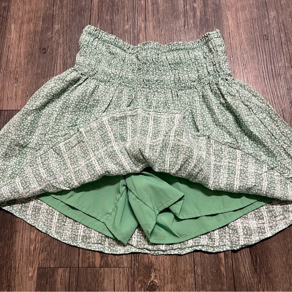 Abercrombie Kids Green Floral Stretch Waist Mini Skort A Line Flowy Skirt 15/16 - Picture 2 of 8